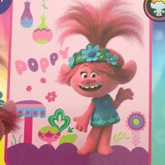 NWT Trolls plush throw blanket 40”x50” - Picture 2 of 4